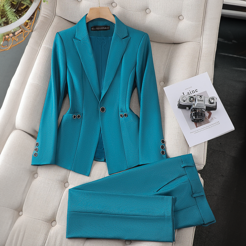 ElegantSuite Chic Blazer Set